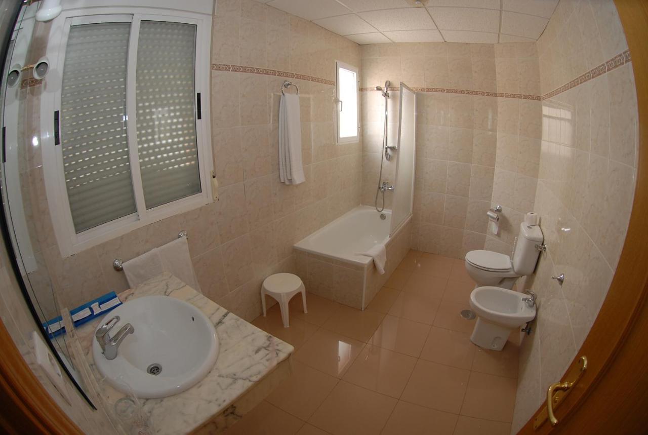 Hotel Dora Plasencia Kültér fotó