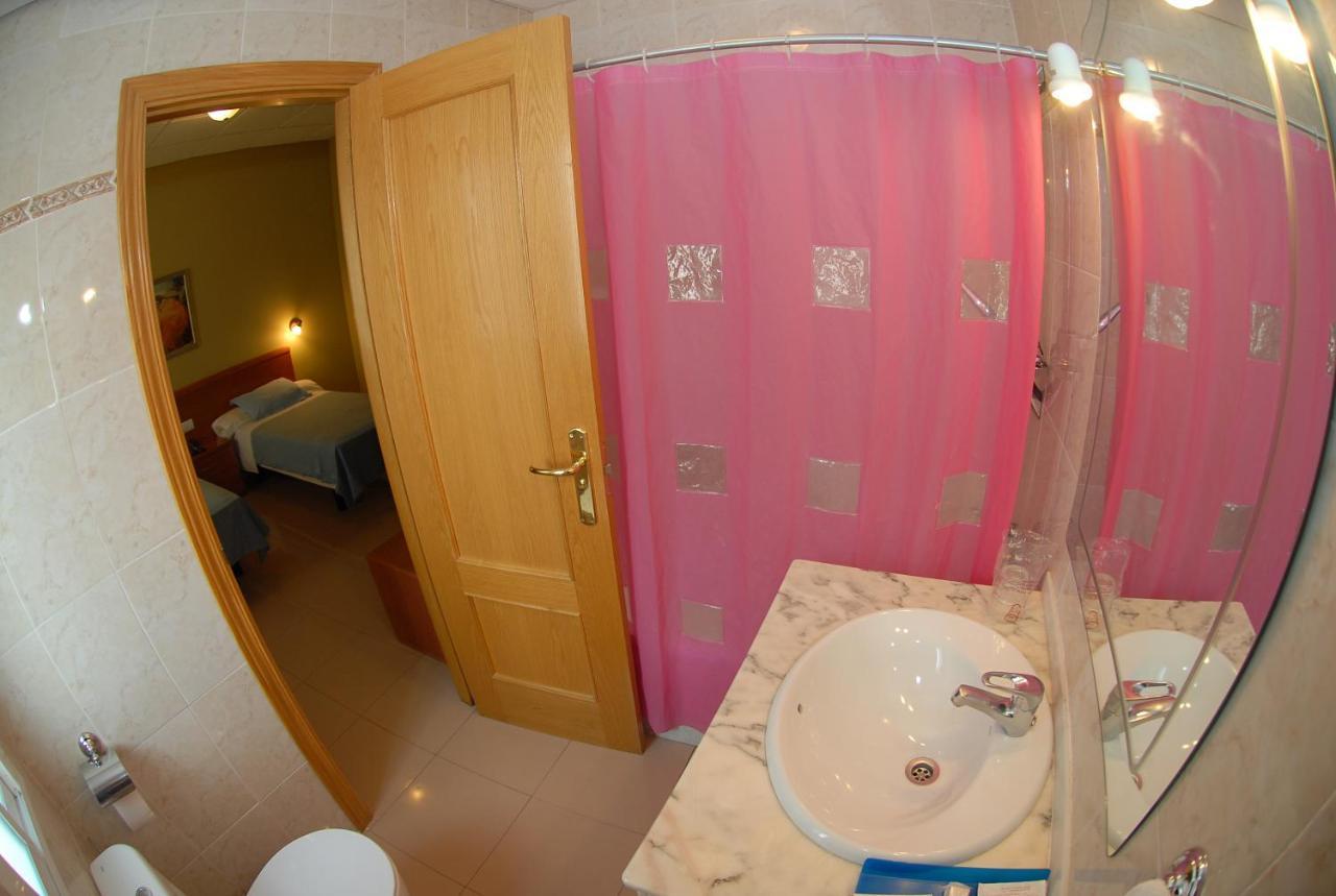 Hotel Dora Plasencia Kültér fotó