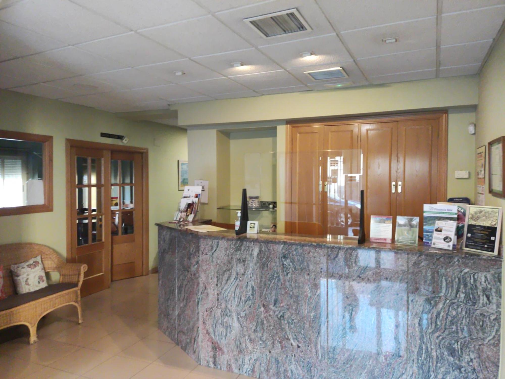 Hotel Dora Plasencia Kültér fotó