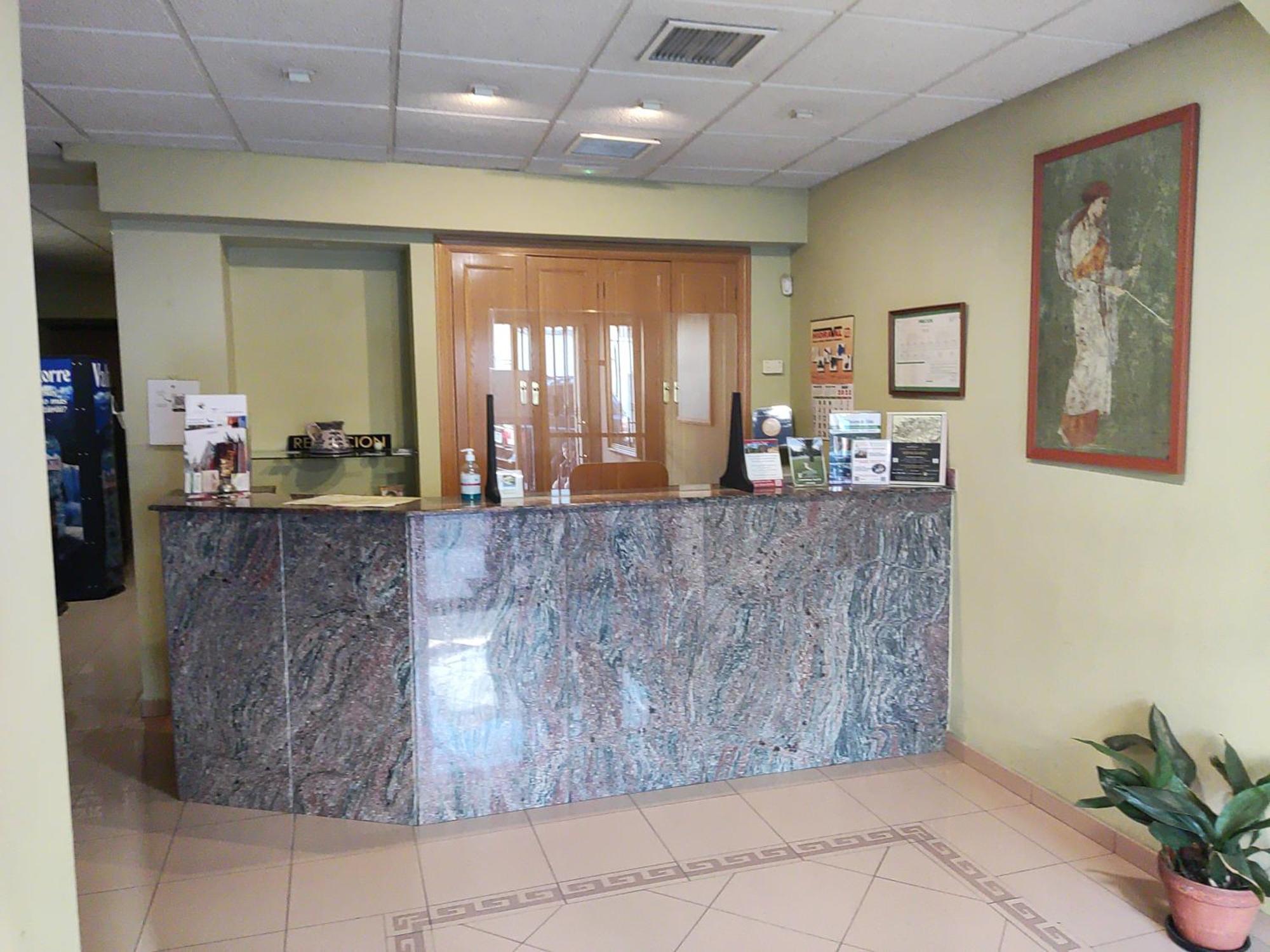 Hotel Dora Plasencia Kültér fotó