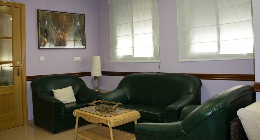 Hotel Dora Plasencia Kültér fotó
